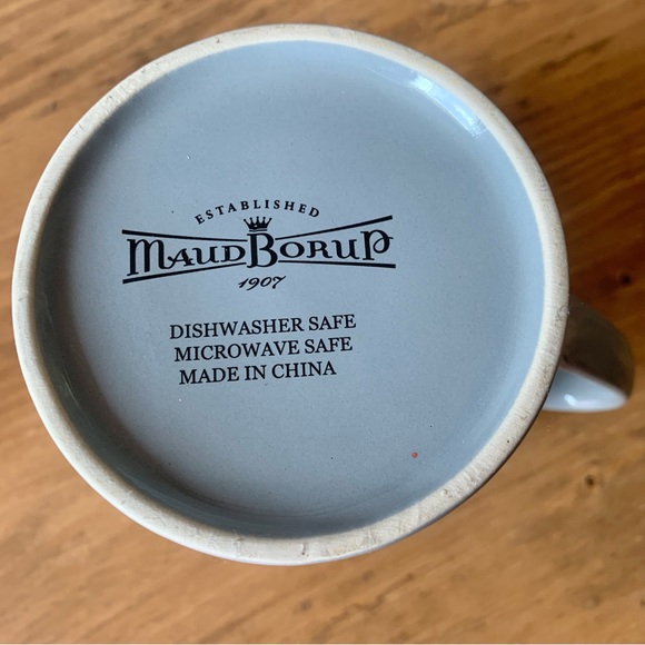 NWOT Lindt Lindor Grey Leaf Embossing Coffee Mug Cup - Picture 10 of 10